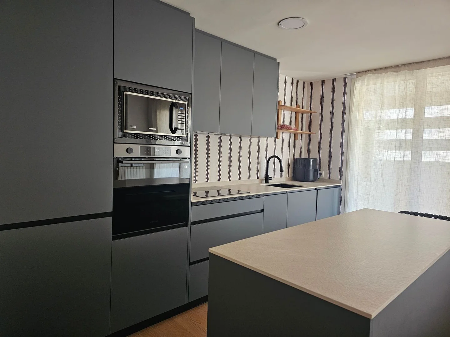 Piso en calle de Valcarlos, 35 - Foto 1