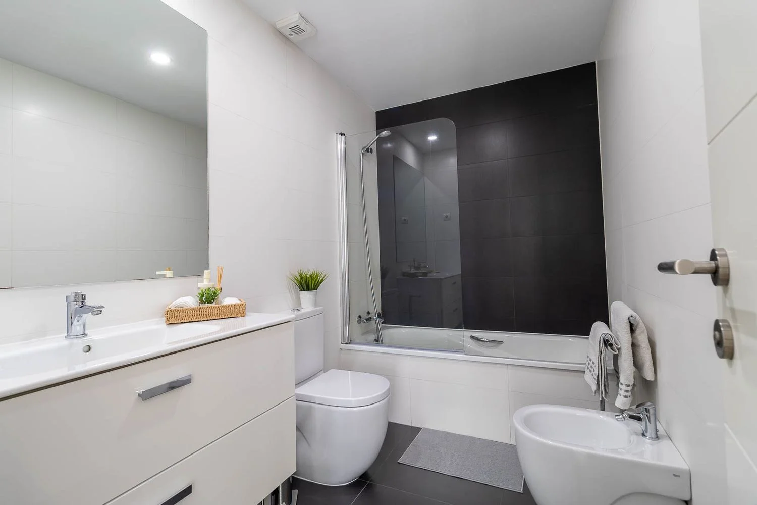 Piso en calle de Carlos y Guillermo Fernández Shaw, 1 - Foto 13