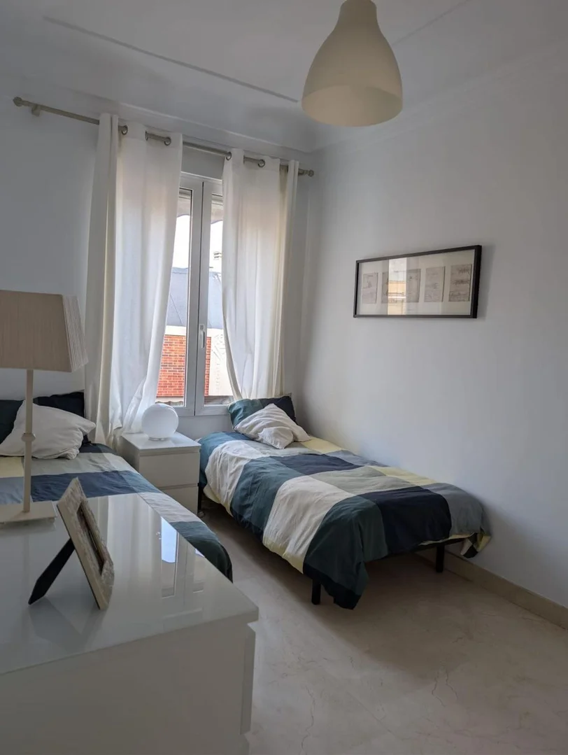 Piso en calle de Juan Álvarez Mendizábal, 29 - Foto 2