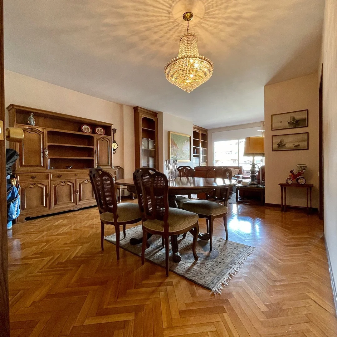 Piso en calle de Villarroel, 256 - Foto 1