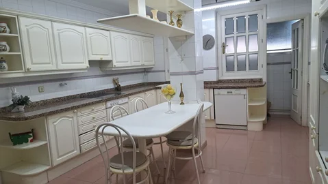 Piso en Barrio Apóstol Santiago - Foto 2