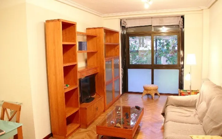 Piso en Avenida Ciudad de Barcelona, 218, Adelfas - Foto 2