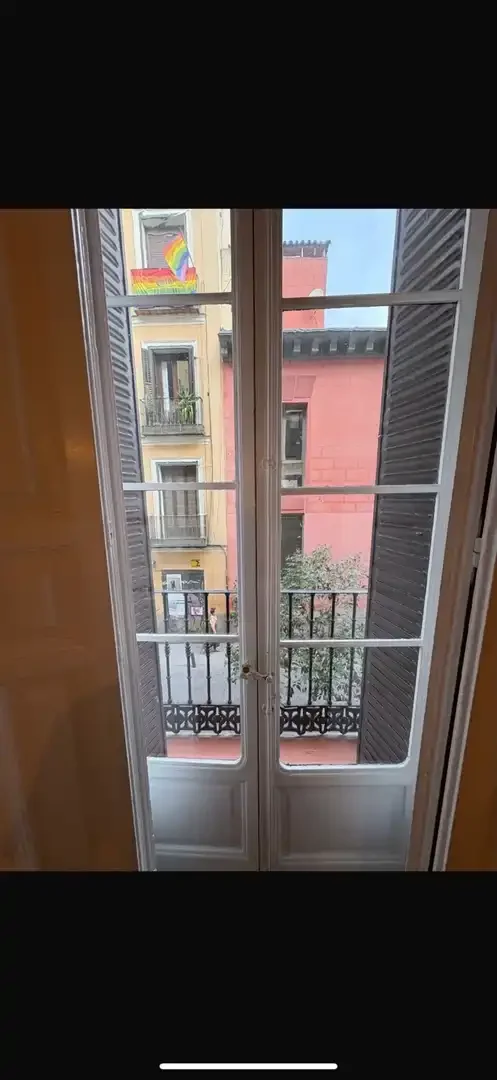 Piso en  Calle de Pelayo 45 - Foto 8