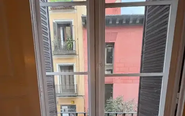 Piso en  Calle de Pelayo 45 - Foto 8