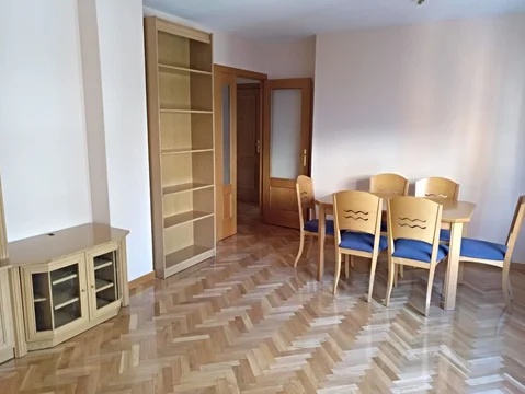 Piso en Barrio Pradolongo - Foto 1