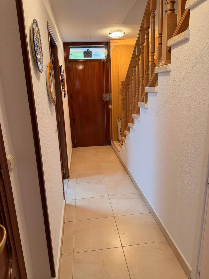 Chalet pareado en Barrio Orcasitas - Foto 9