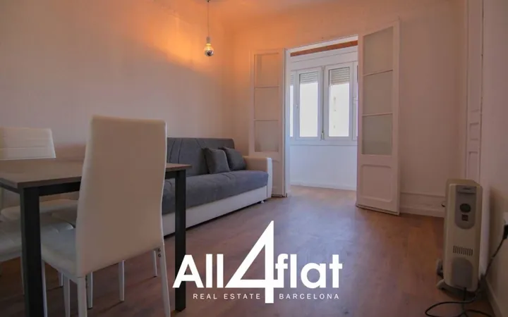 Piso en Calle d'Hostafrancs, Hostafrancs - Foto 1