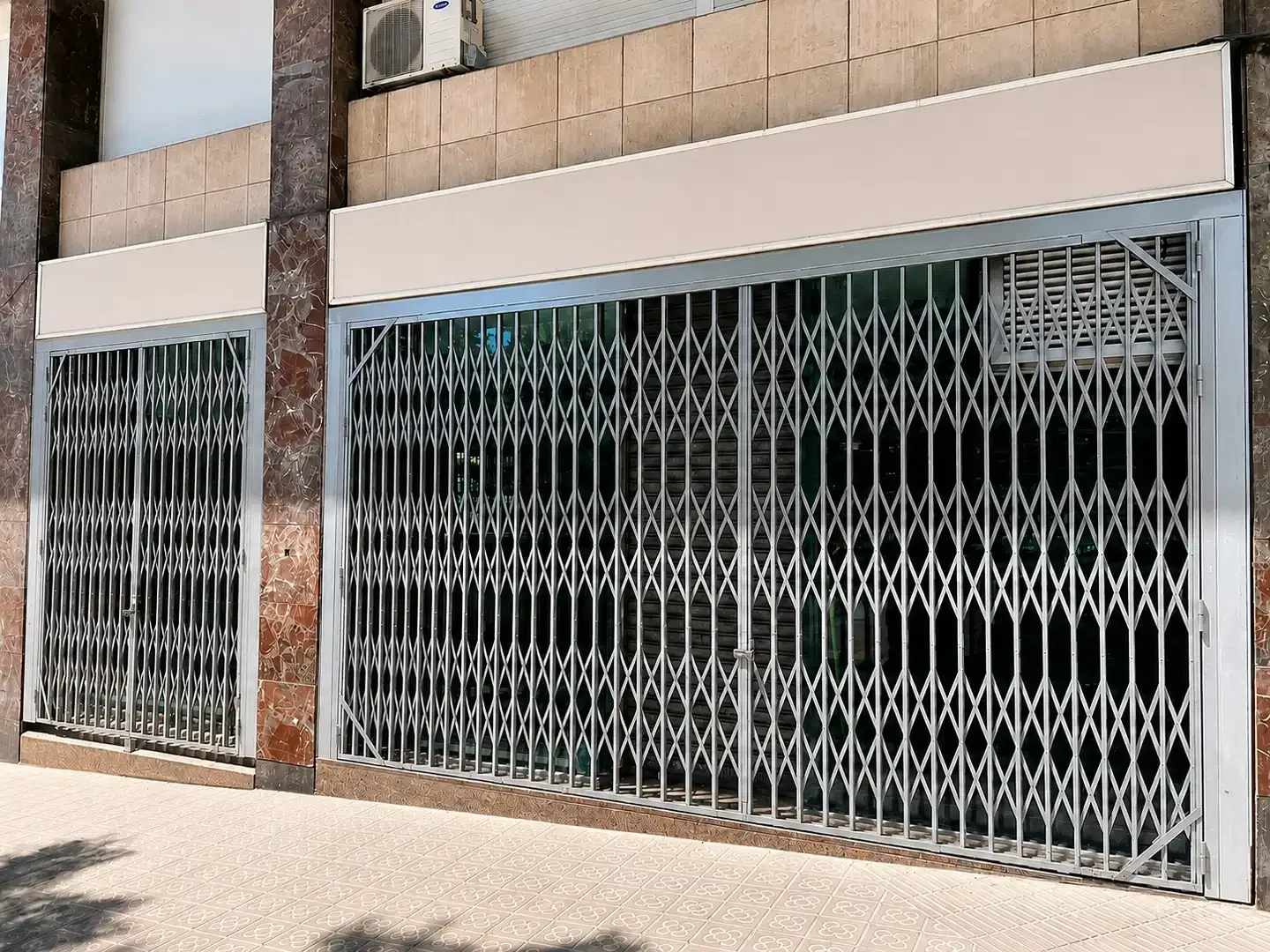 Local comercial en  Carrer de Sant Antoni Maria Claret 63 - Foto 5