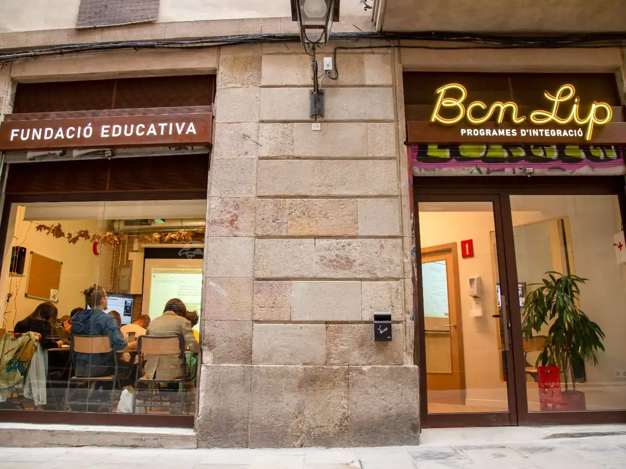 Local comercial en  Carrer de Milans 9 - Foto 2