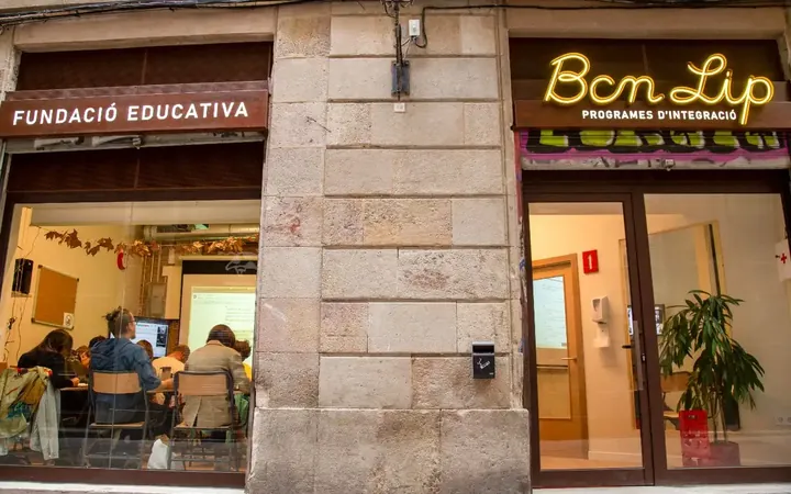 Local comercial en  Carrer de Milans 9 - Foto 2
