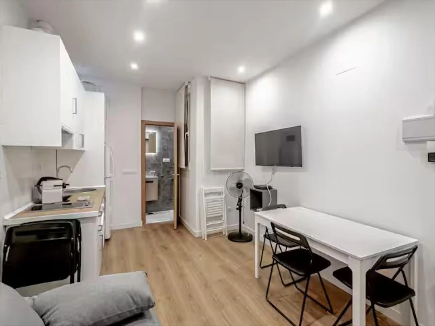 Piso en  Calle del Amparo 9 - Foto 7