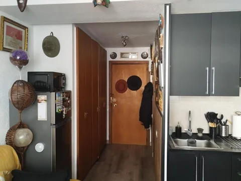 Estudio en calle de la Infanta Mercedes, 92 - Foto 2