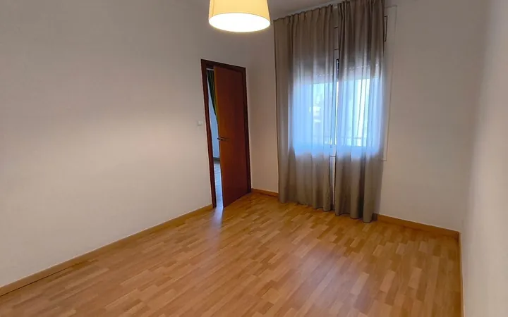 Piso en Avenida del Paral·lel, 122 Bis, Sant Antoni - Foto 1