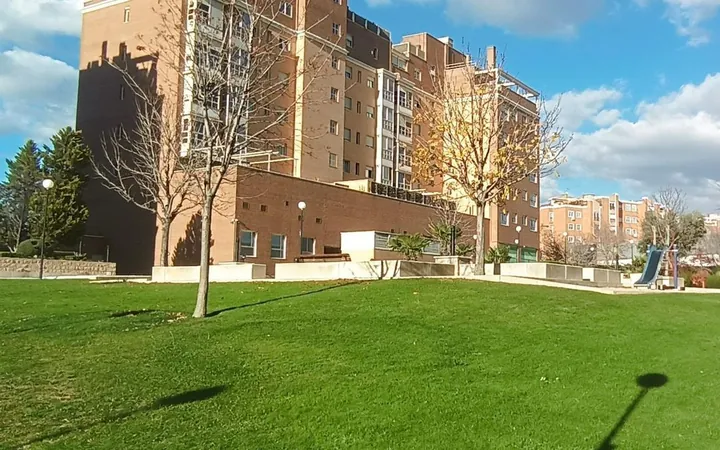 Piso en Calle del Pinar de San José, Pau de Carabanchel - Foto 1