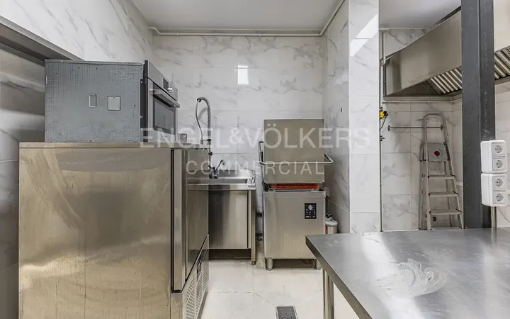 Local comercial en  Barcelona Capital - Foto 13