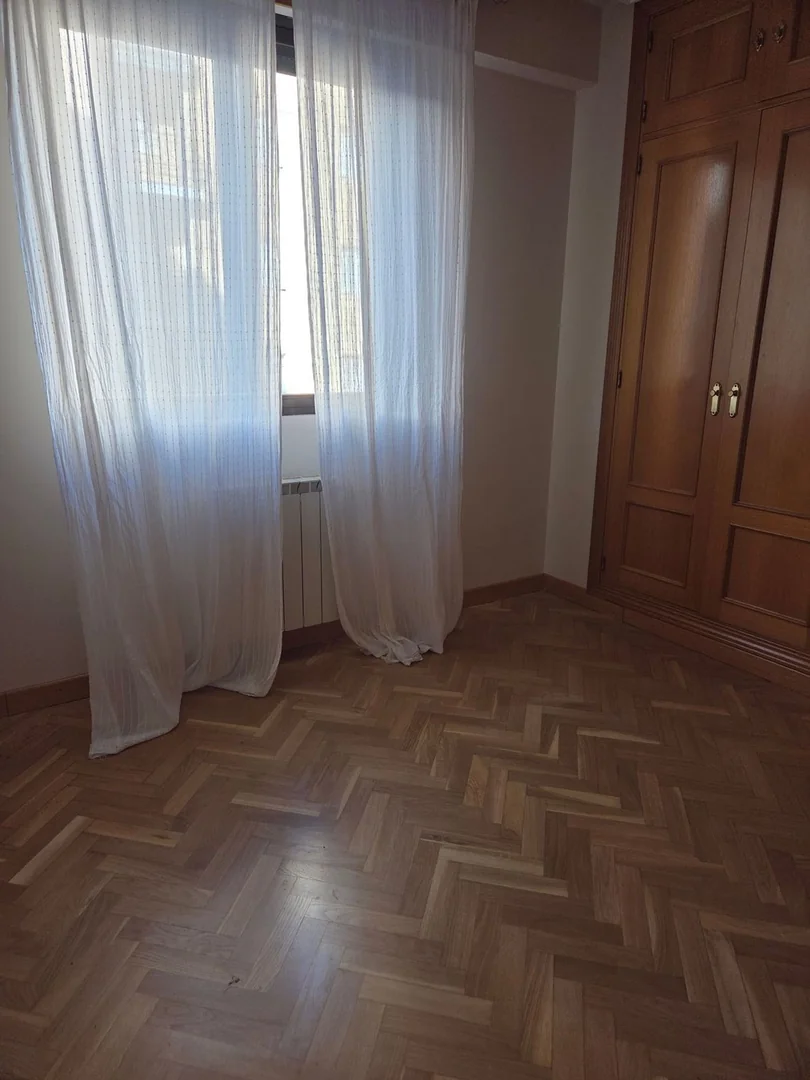Piso en Valdezarza - Foto 8