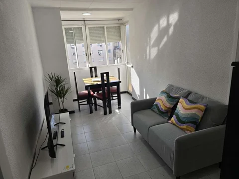 Piso en Calle de los Castillejos, El Baix Guinardó - Foto 1
