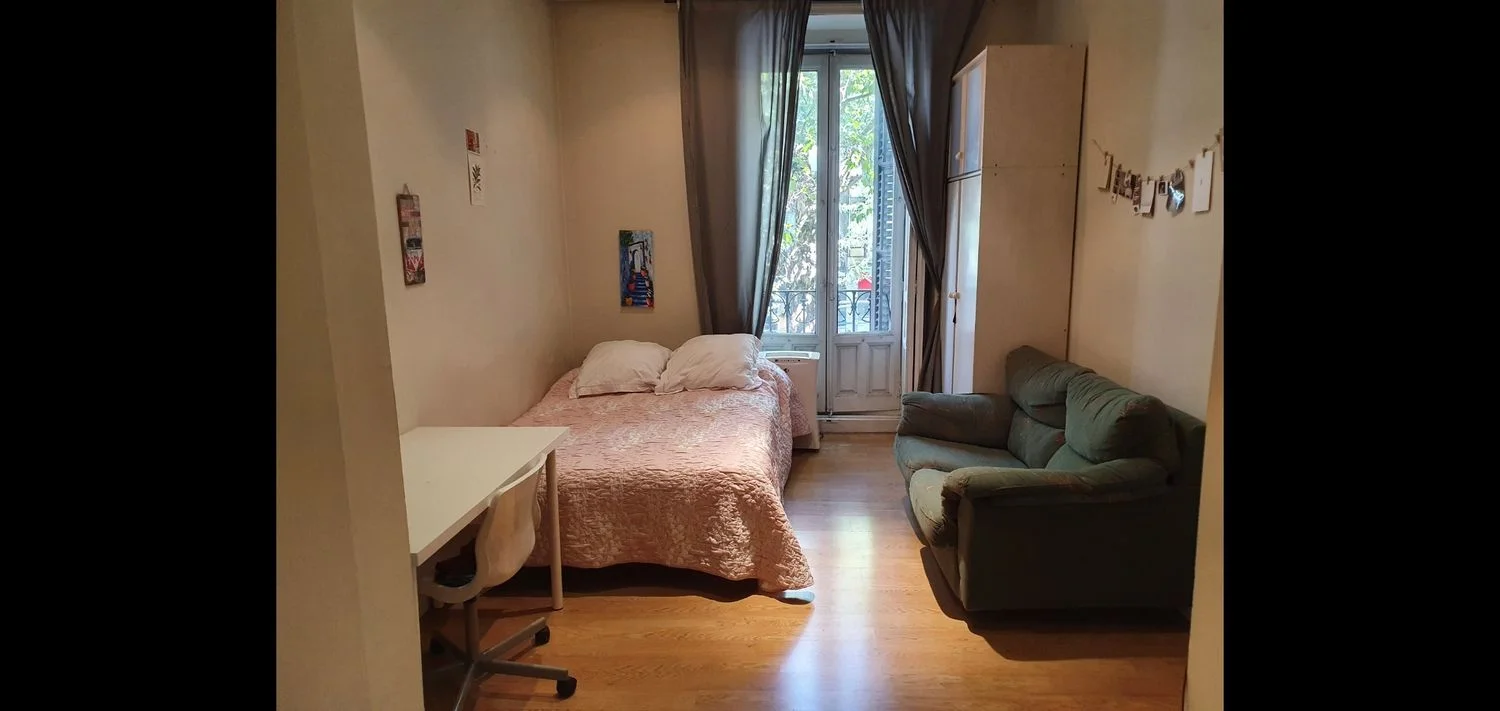 Estudio en calle de Alberto Aguilera, 21 - Foto 5