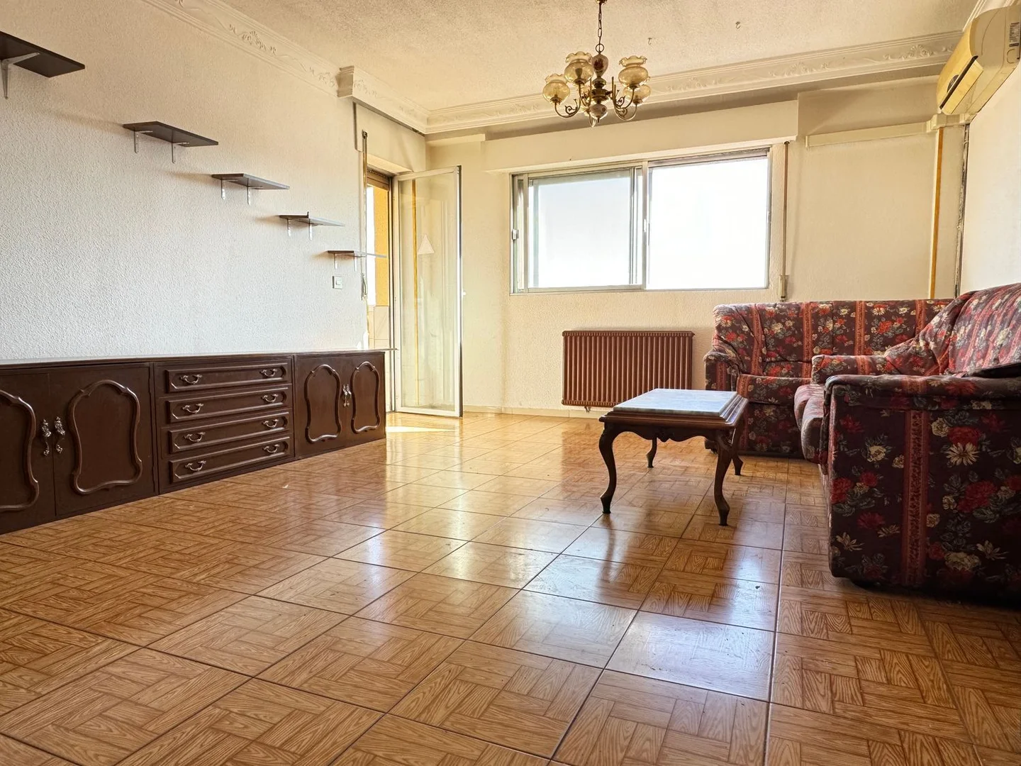 Piso en calle Adora, 9