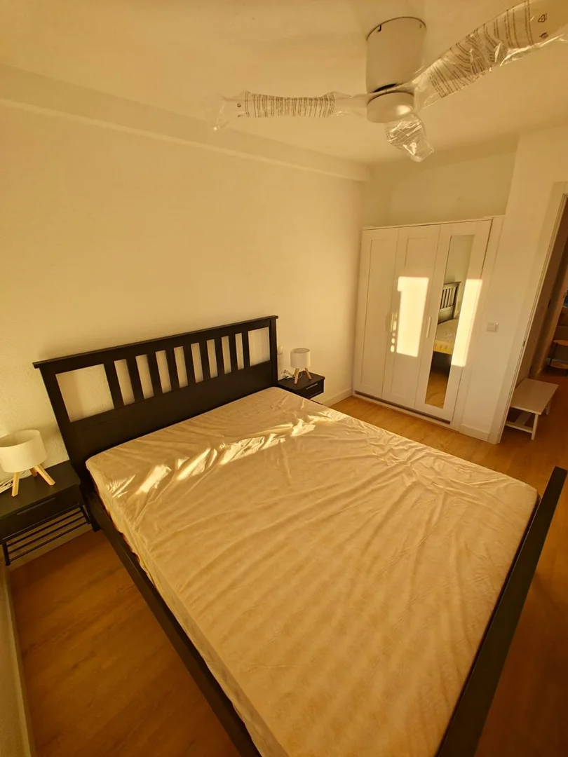 Piso en calle del Lago Constanza, 64 - Foto 12