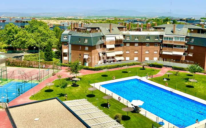 Ático-Dúplex en Majadahonda, Madrid - Foto 1