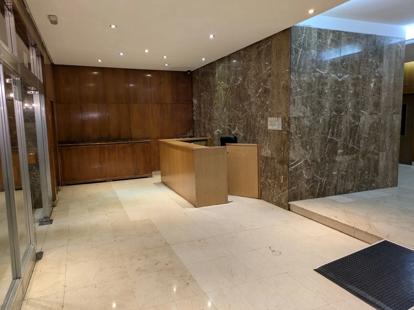 Piso en calle de la Infanta Mercedes, 96 - Foto 2