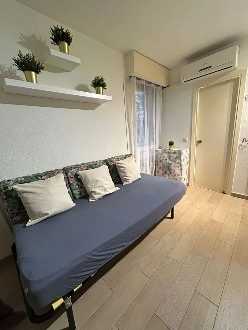 Estudio en glorieta del General Álvarez de Castro, 5 - Foto 2