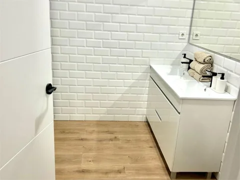 Piso en  Avenida de Manoteras 8 - Foto 35