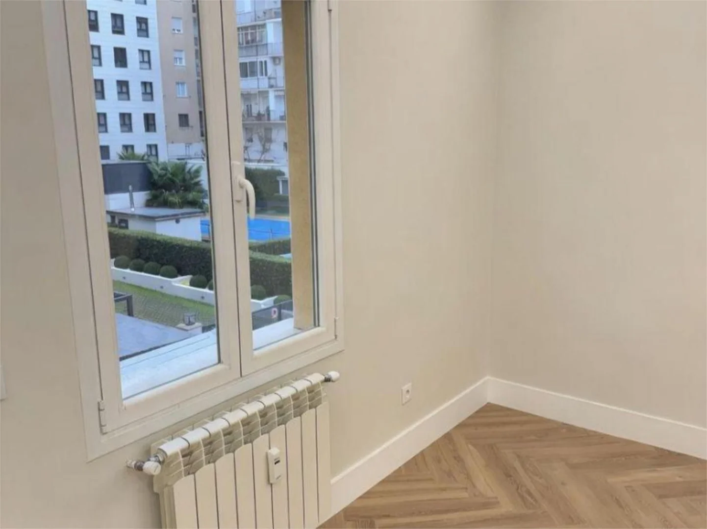 Piso en  Calle de Fernán González 36 - Foto 14