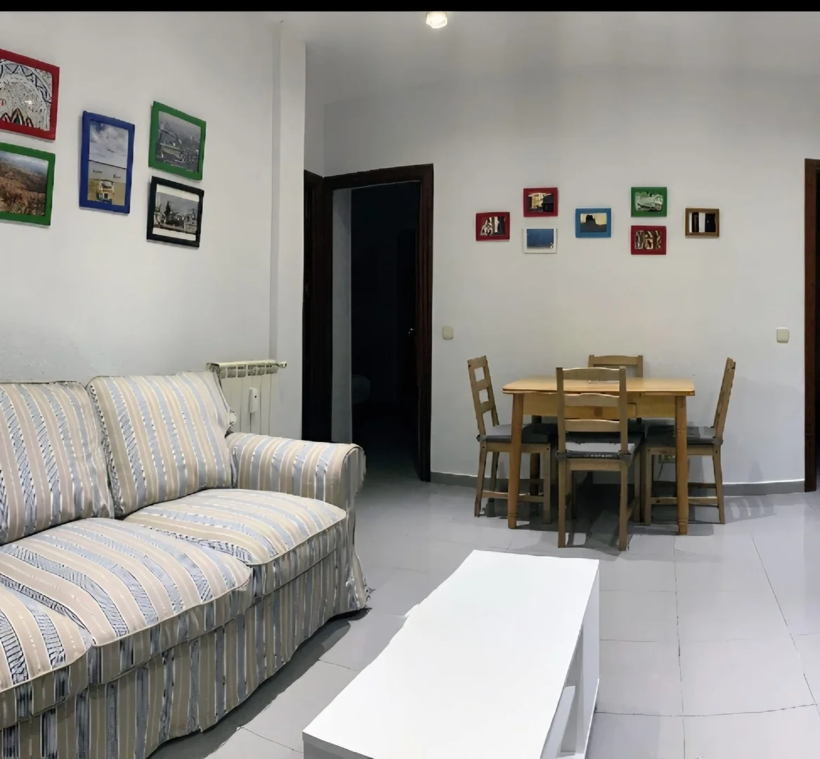 Piso en calle de Benito Gutiérrez, 27 - Foto 1