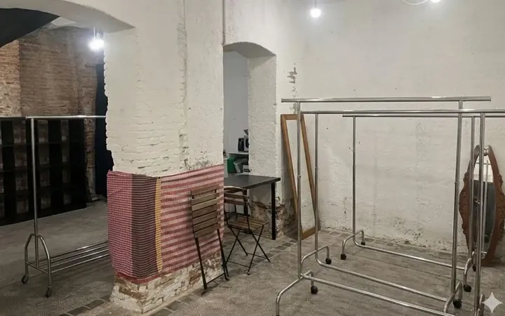 Local comercial en  N/A - Foto 9