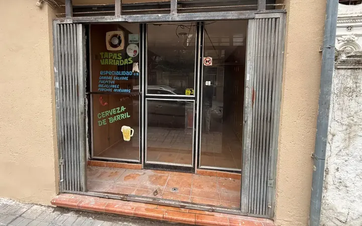 Local comercial en  Barcelona Capital - Foto 9