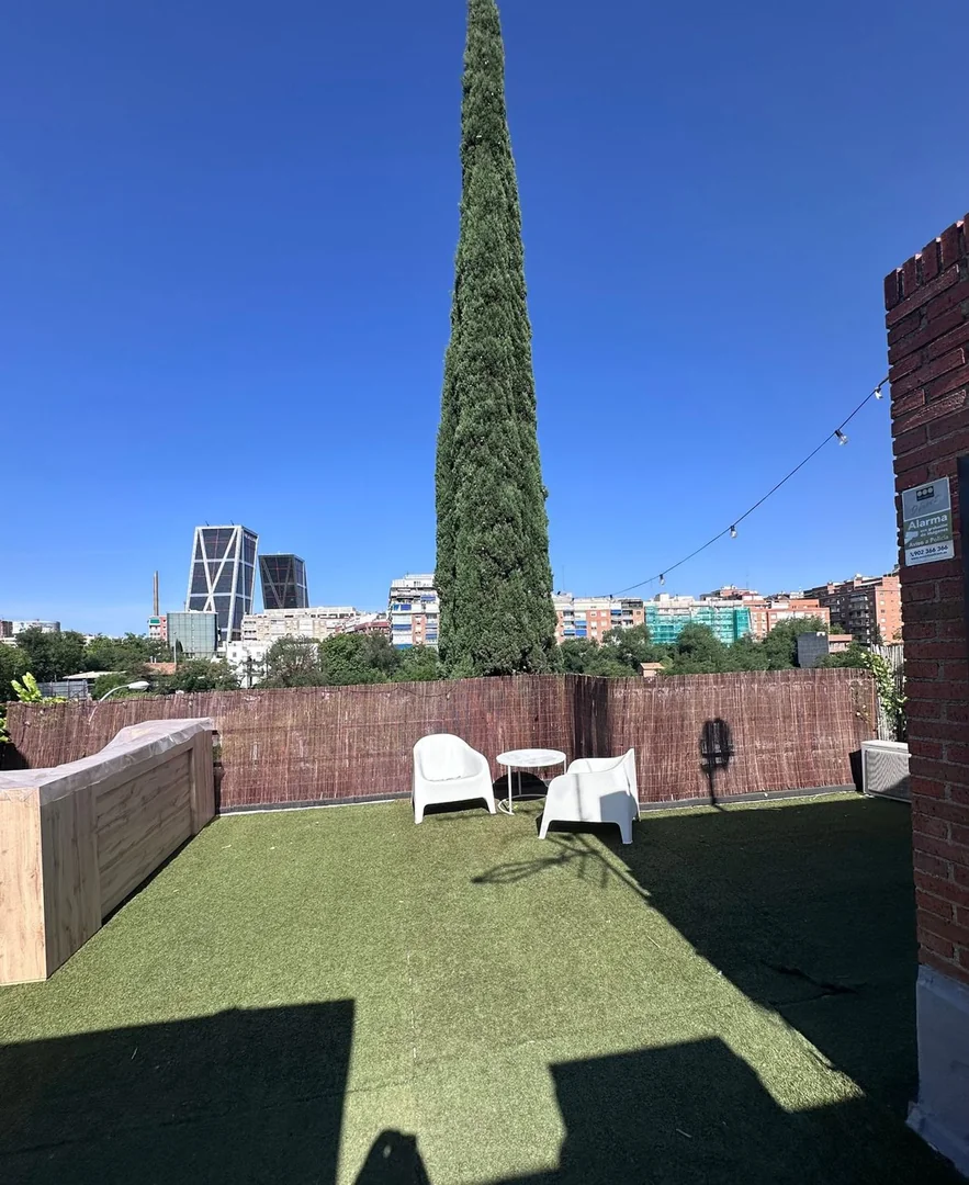 Edificio de uso mixto en Calle de la Hiedra - Foto 42