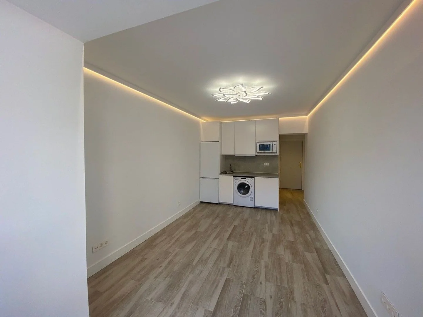 Estudio en calle de Hermosilla, 28 - Foto 2