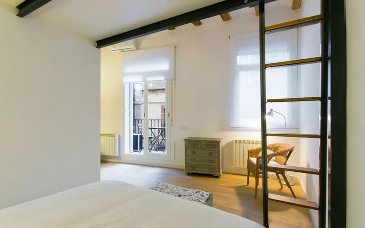 Estudio en Calle de Valldonzella, 46 - Foto 6
