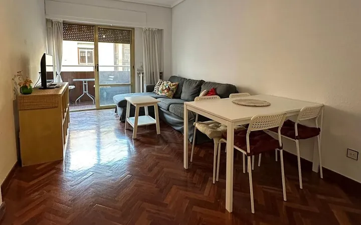 Piso en Calle de Martín de los Heros, 45, Argüelles - Foto 1