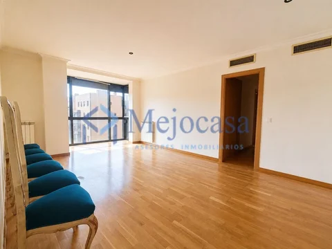 Piso en Avenida del Santuario de Valverde - Foto 1
