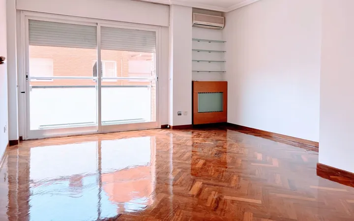 Piso en Calle de Valdeverdeja, Valdezarza - Foto 2
