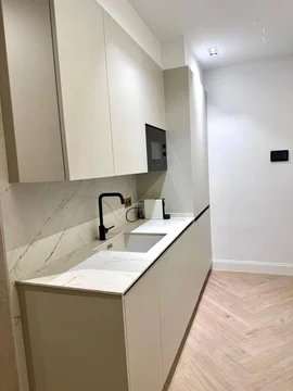 Piso en Barrio Castellana - Foto 3