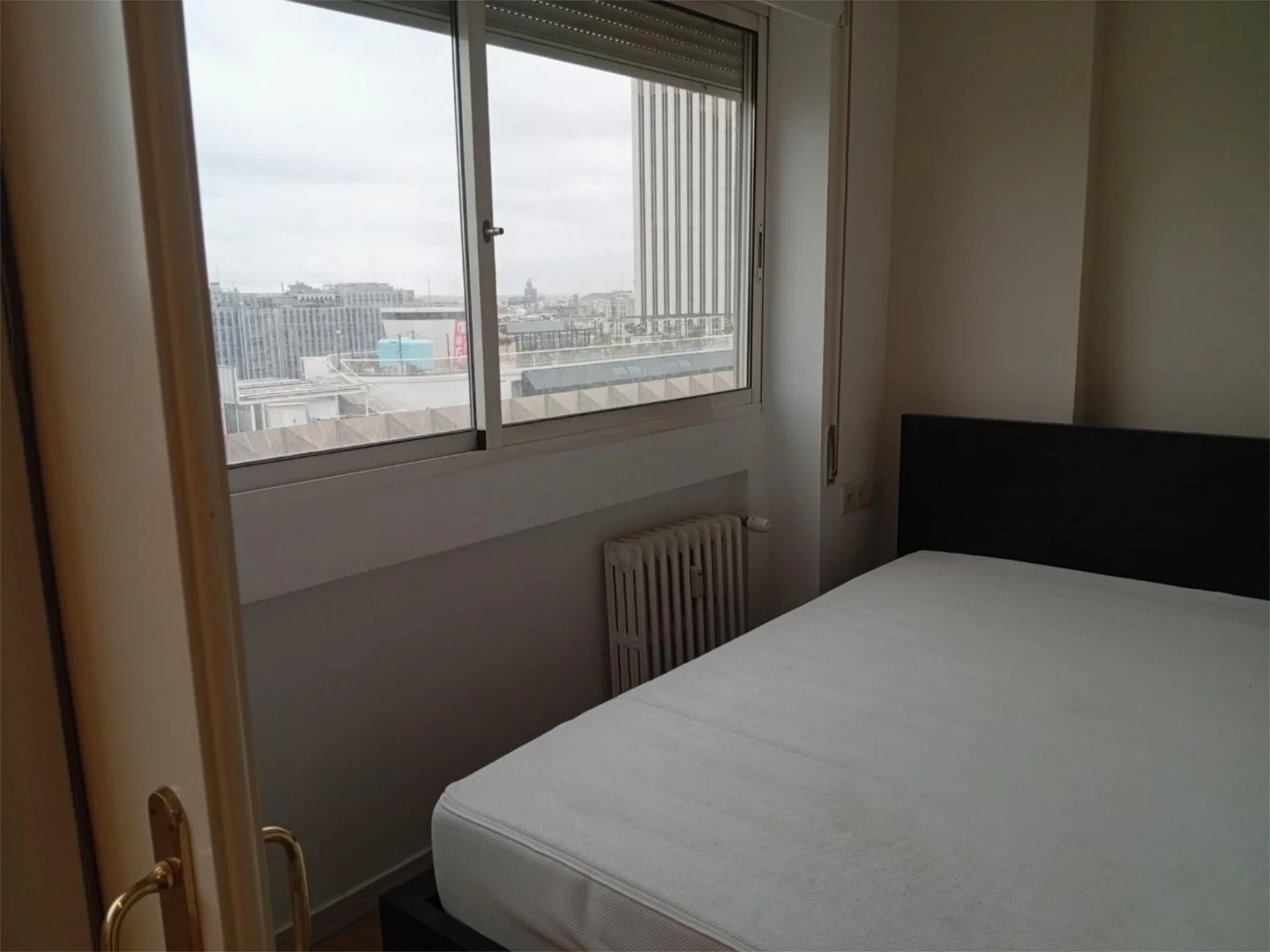 Piso en  Avenida del General Perón 32 - Foto 5