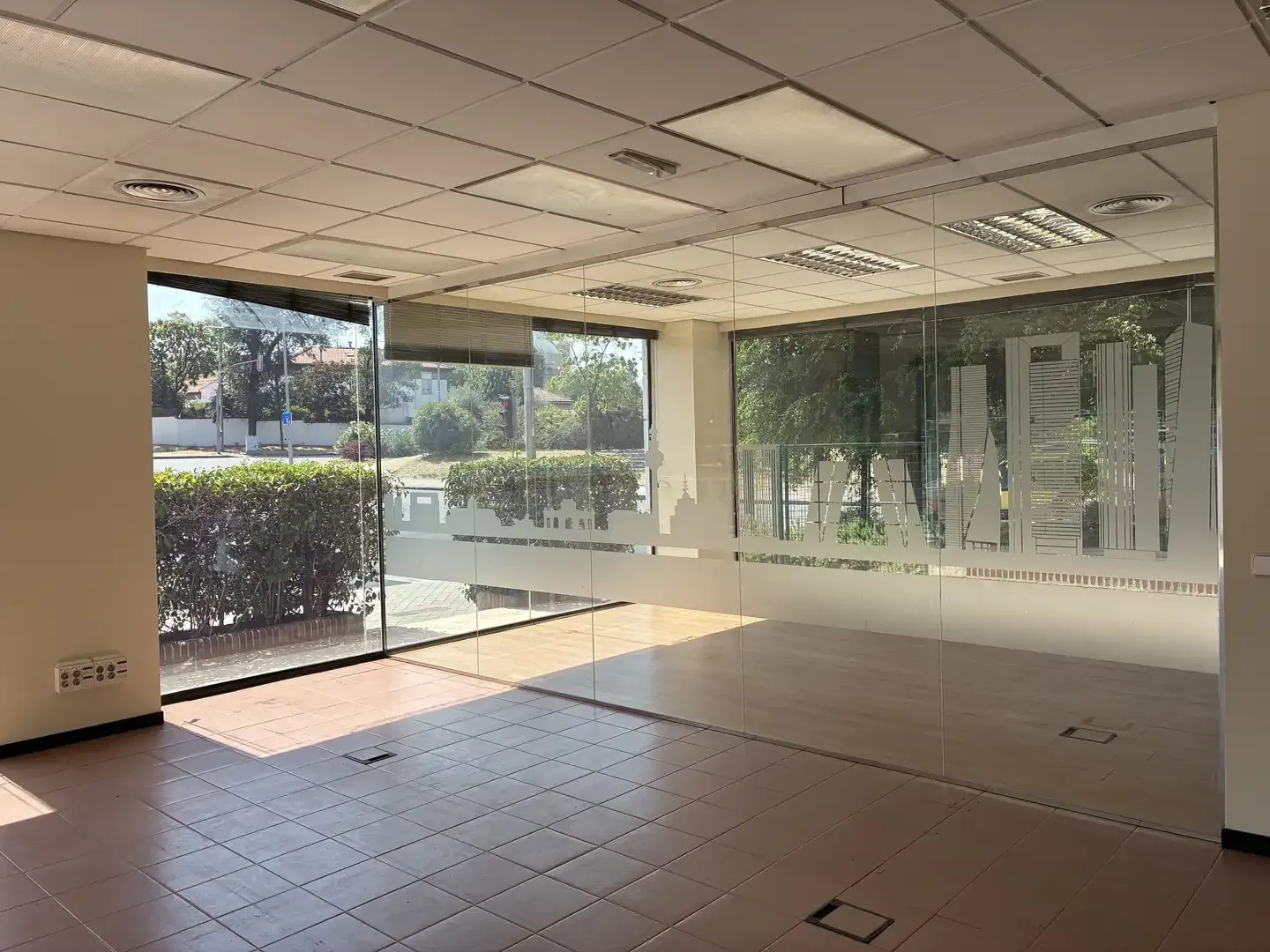Local comercial en  Calle del Corregidor Diego de Valderrábano 1A - Foto 11