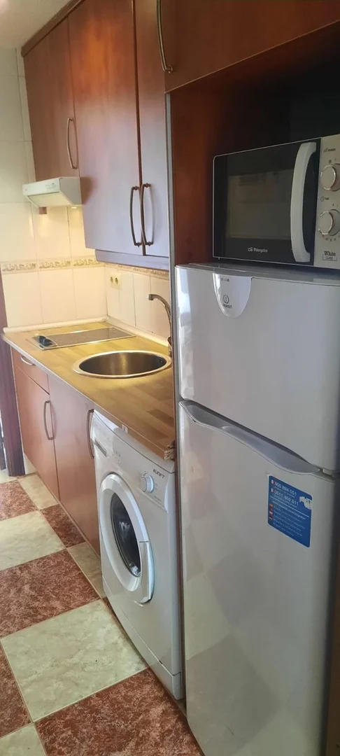 Estudio en Barrio Valdeacederas - Foto 2