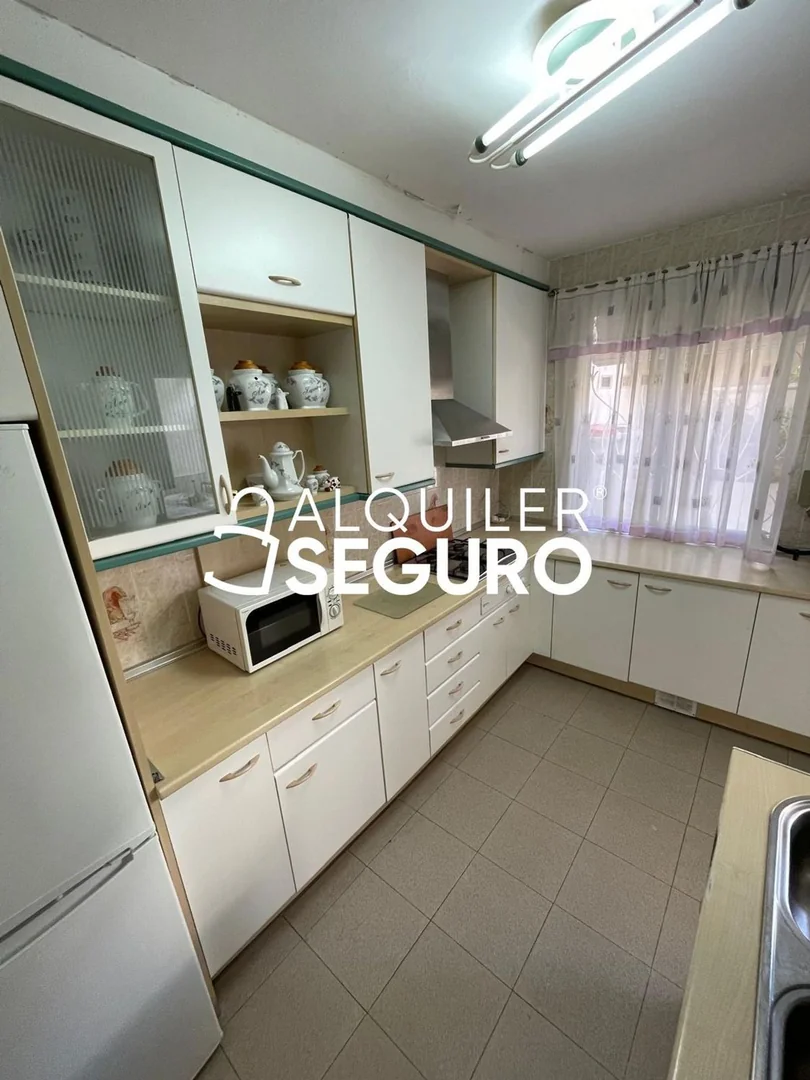 Piso en Travesía de Santoña, Zofío - Foto 6