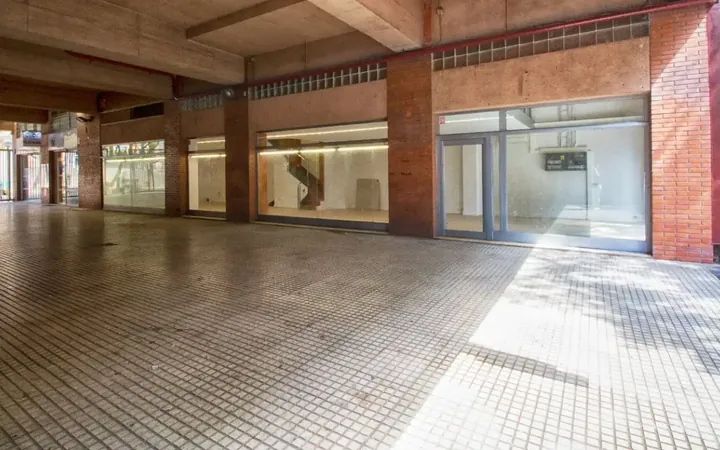 Local comercial en  Carrer de València 637 - Foto 3
