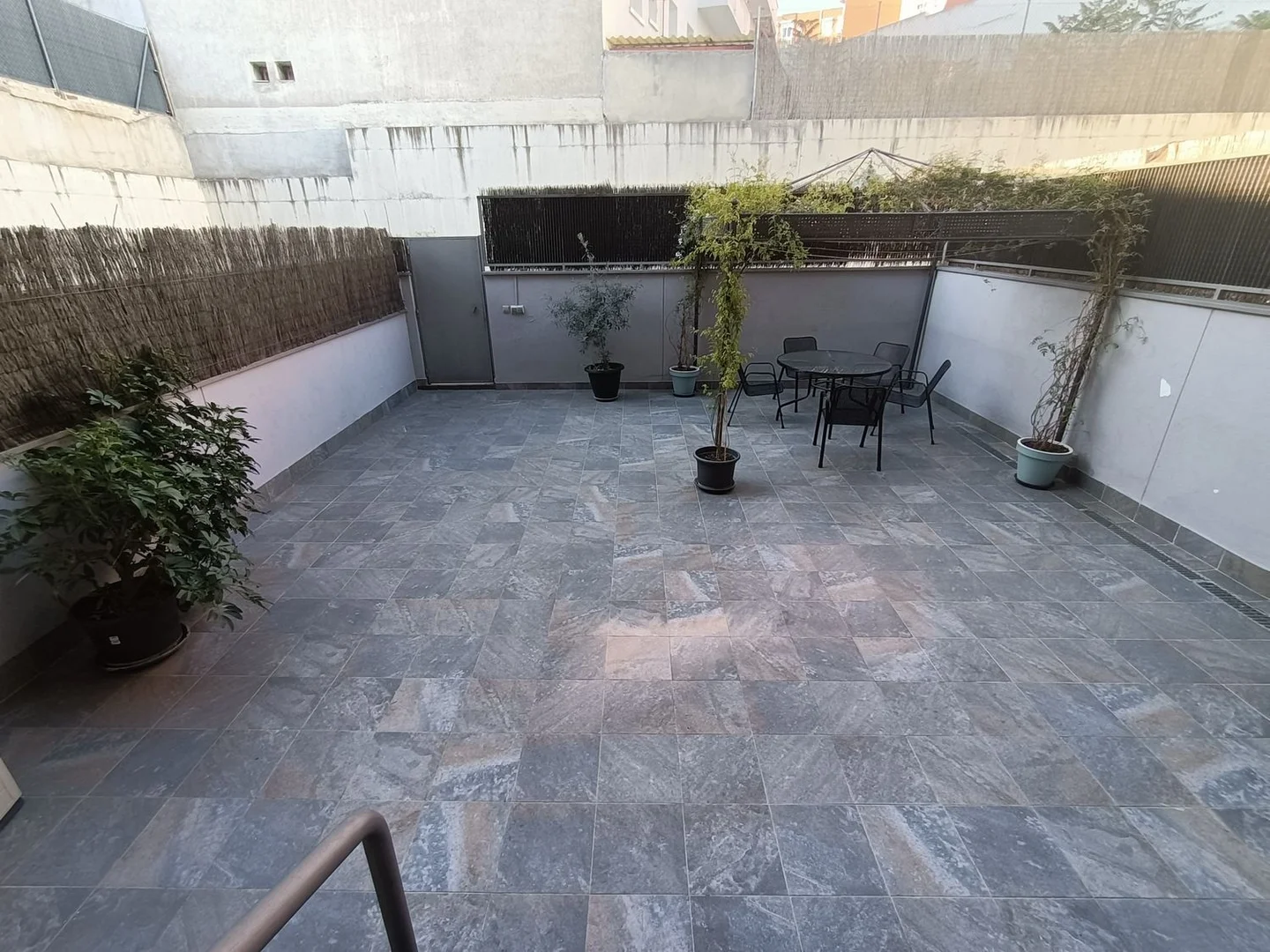 Piso en calle Rogelio Muñoz, 4 - Foto 1