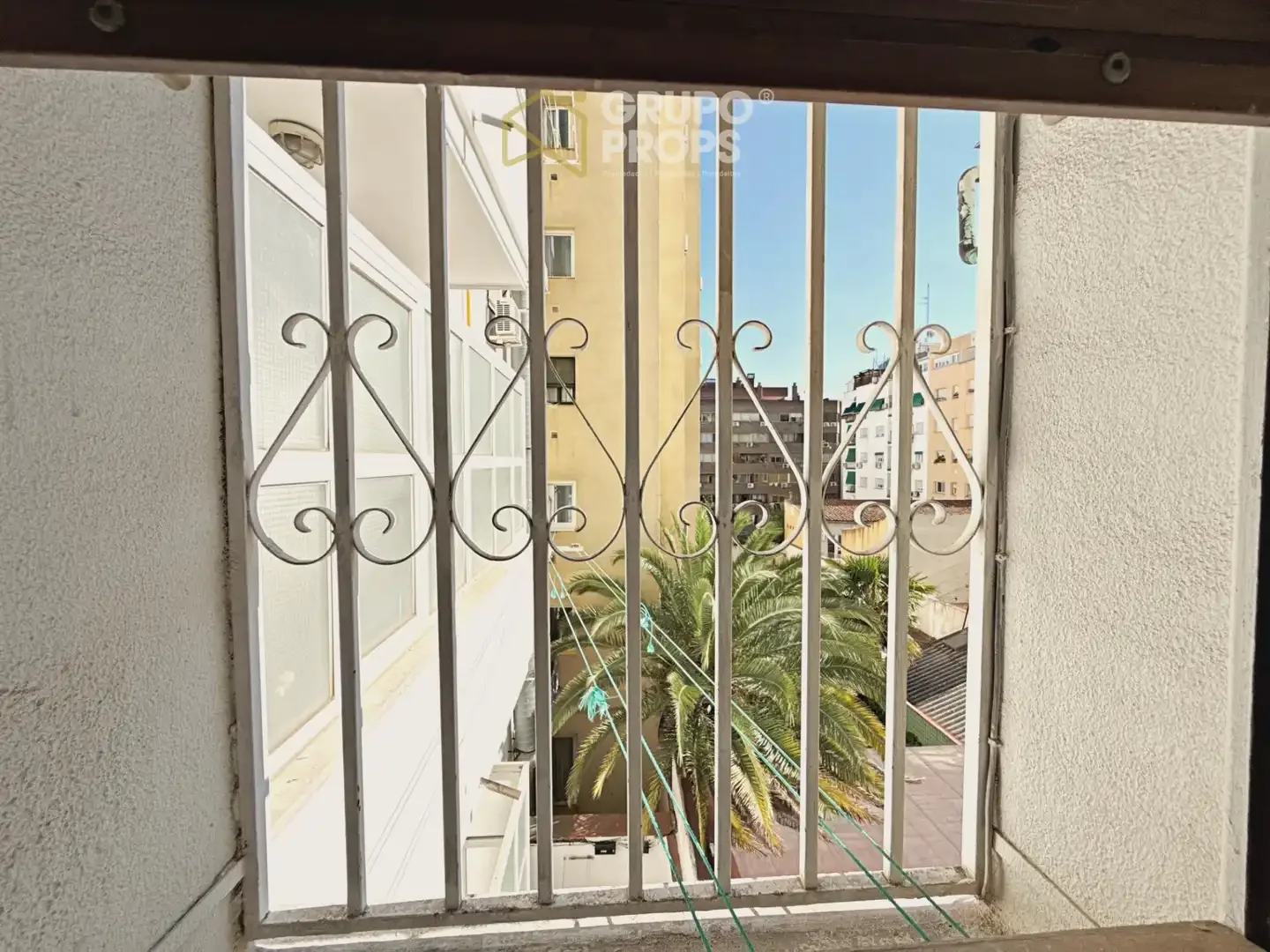 Piso en  Calle Guzmán el Bueno - Foto 48