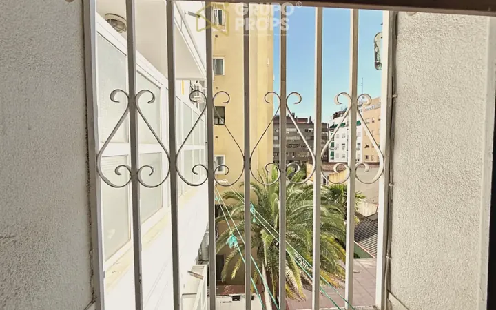 Piso en  Calle Guzmán el Bueno - Foto 48