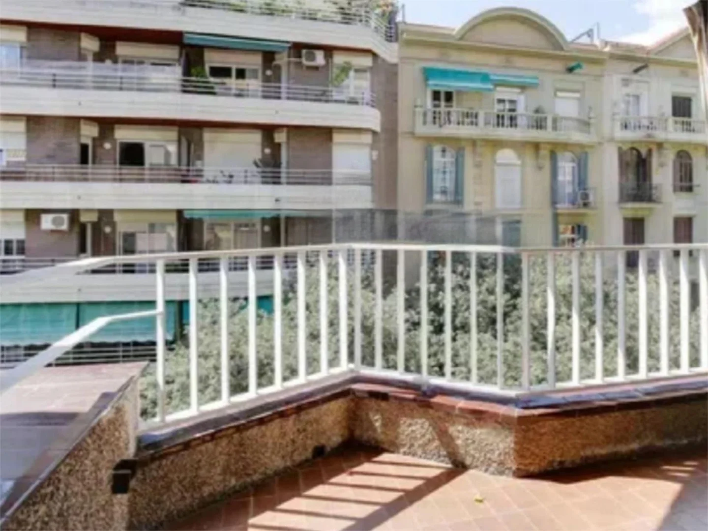 Piso en  Carrer de los Castillejos 298 - Foto 1