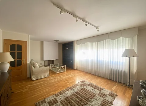 Piso en calle de Fermín Caballero, 52 - Foto 1