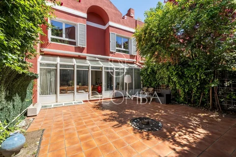 Chalet adosado en Calle de Ulises - Foto 14
